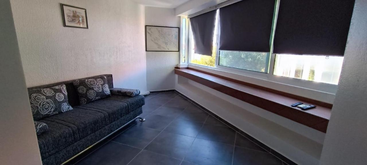 Apartment Tena ノヴァリャ エクステリア 写真